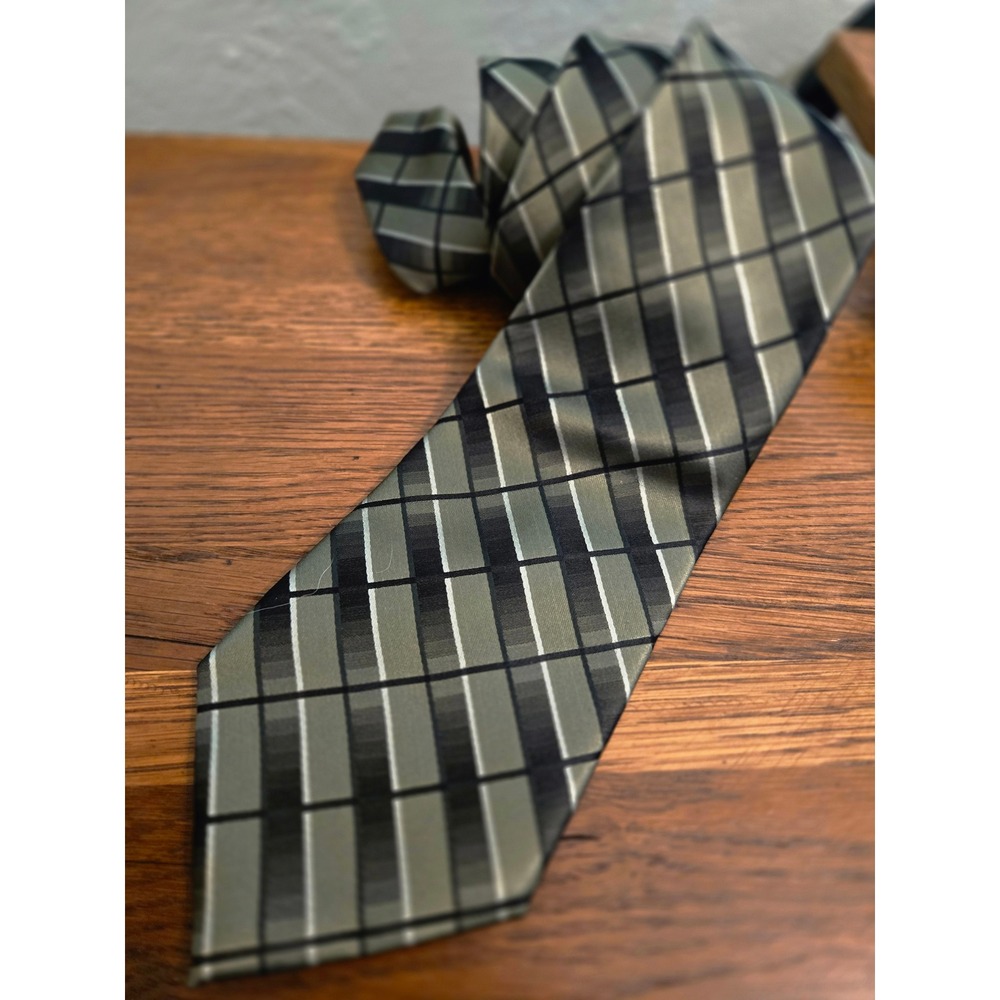 Statements Mens Necktie Sage Green Grey Geometric Grid Gradient Modern Silk